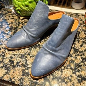 Anthropologie women’s leather slip on cowboy mules size 9